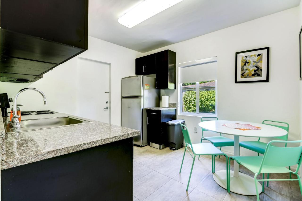 Cottages El Portal Маями Екстериор снимка